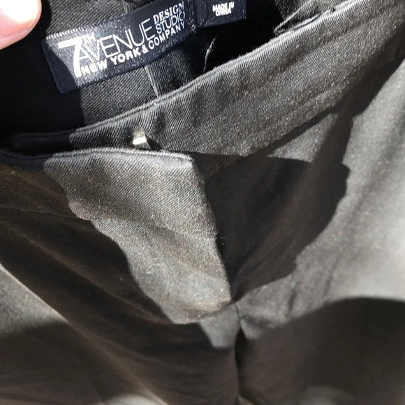 7th Ave NY company Black Capri with Zipper Ankle Size 12 - Picture 3 of 5